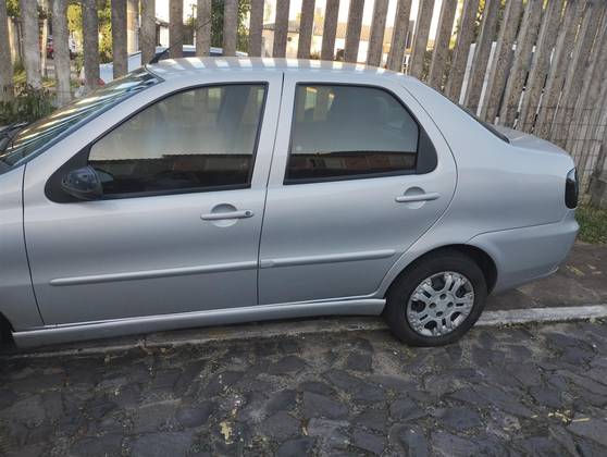 FIAT SIENA 1.0 MPI ELX 8V FLEX 4P MANUAL FIAT SIENA 1.0 MPI ELX 8V FLEX 4P MANUAL